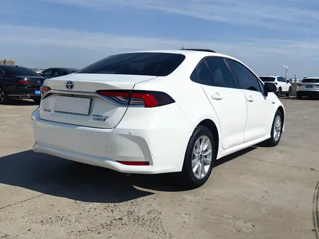 Toyota Corolla — Фото автомобиля 7