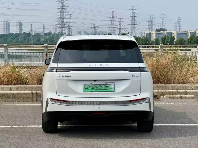 GAC Aion Y — Фото автомобиля 8