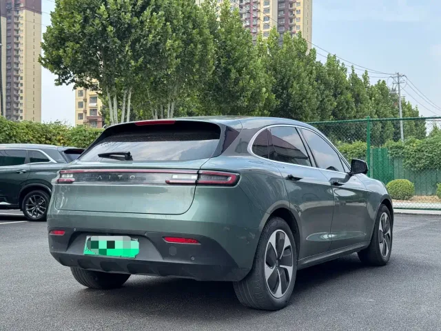 Aito M5 — Фото автомобиля 5
