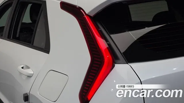 Kia Niro The All New — Фото автомобиля 8
