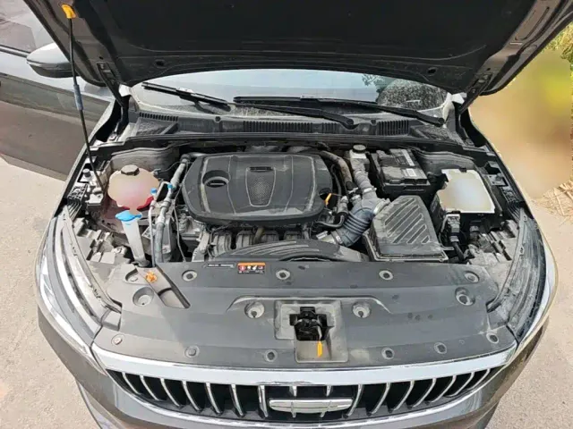 Geely Emgrand — Фото автомобиля 19