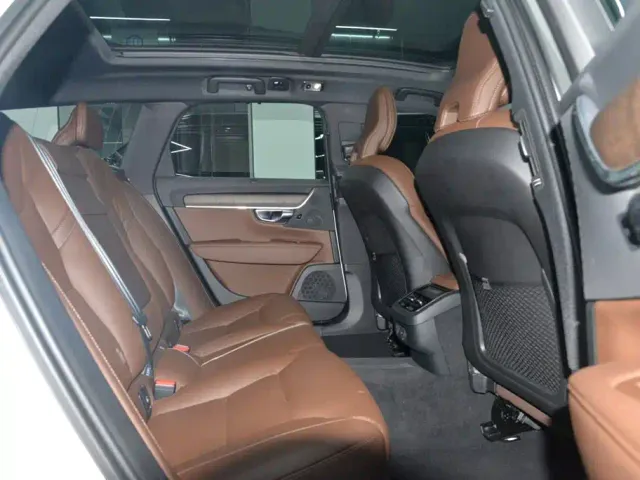 Volvo V90 — Фото автомобиля 17