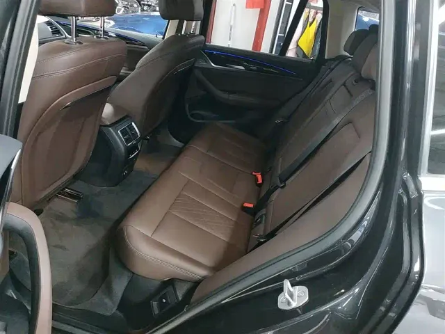 BMW X3 — Фото автомобиля 16