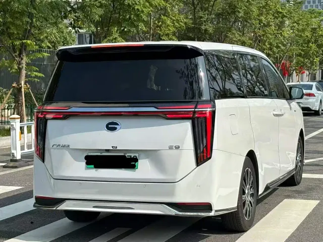 GAC Trumpchi E9 — Фото автомобиля 9