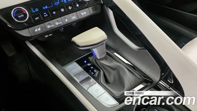 Hyundai AVANTE Inspiration — Фото автомобиля 9