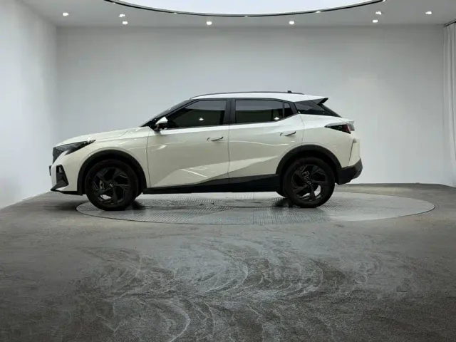 GAC Trumpchi GS3 — Фото автомобиля 5