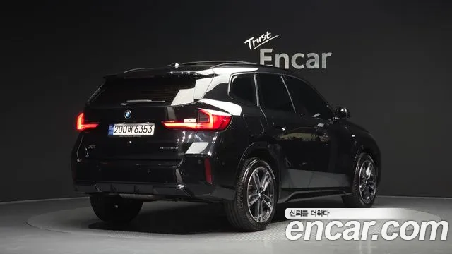 BMW X1 sDrive 18d M Sport — Фото автомобиля 2