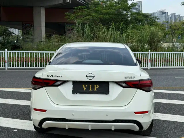Nissan Sylphy — Фото автомобиля 11