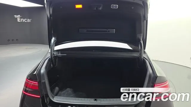 Genesis G90 Бензин 3.5 турбо AWD — Фото автомобиля 16
