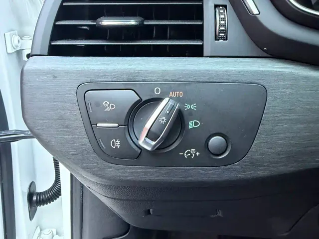 Audi A4L — Фото автомобиля 10