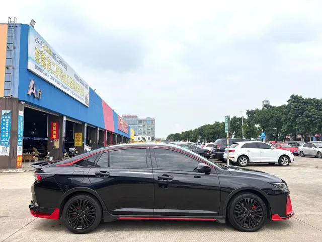 Dongfeng Yixuan MAX — Фото автомобиля 8