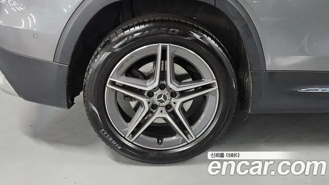 Mercedes-Benz GLB-Class — Фото автомобиля 5