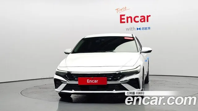 Hyundai Avante — Фото автомобиля 3
