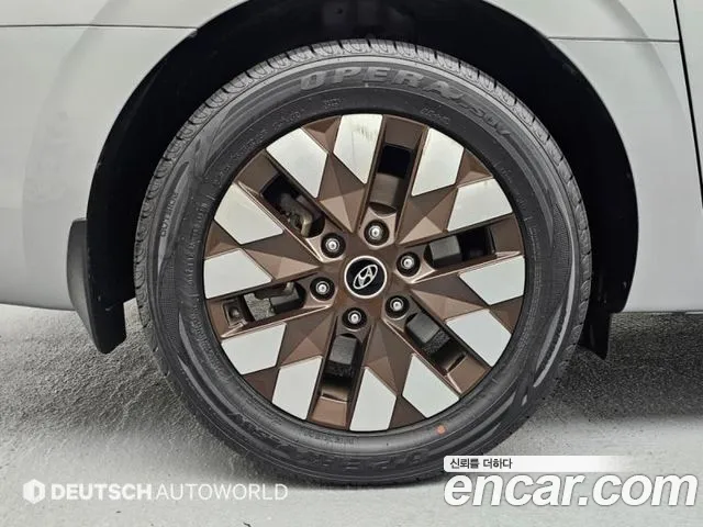 Hyundai Staria — Фото автомобиля 5