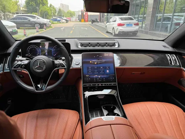 Mercedes-Benz S-Class — Фото автомобиля 8
