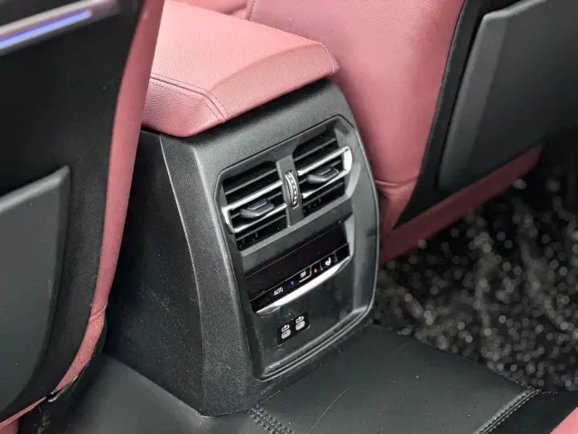 BMW 3 Series — Фото автомобиля 7