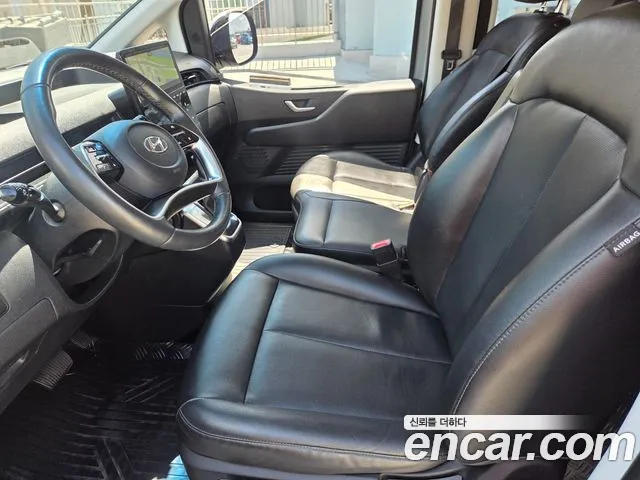 Hyundai Staria — Фото автомобиля 10