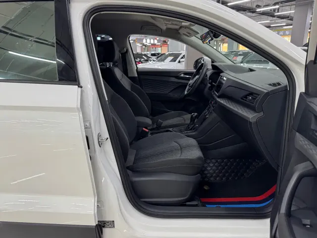 Volkswagen Tharu — Фото автомобиля 13