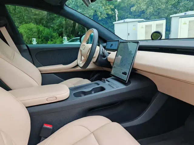 Nio ET5 Touring — Фото автомобиля 7