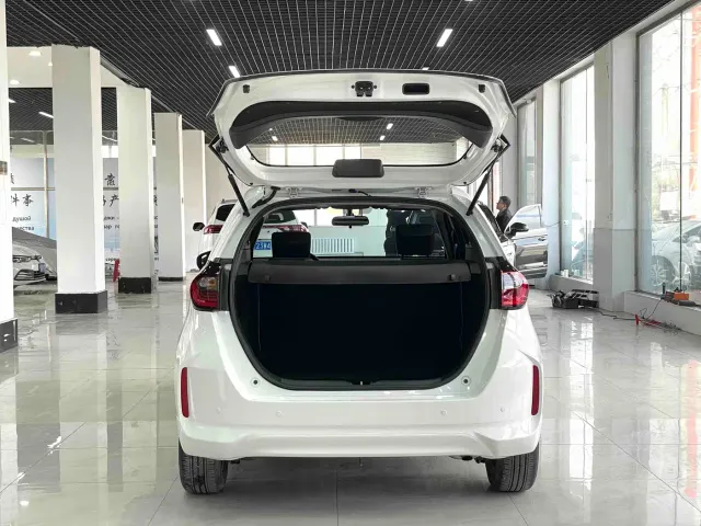 Honda Fit — Фото автомобиля 14