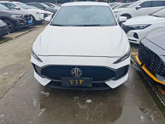 MG MG5 2023 180DVVT CVT Flagship Edition — Фото автомобиля 2