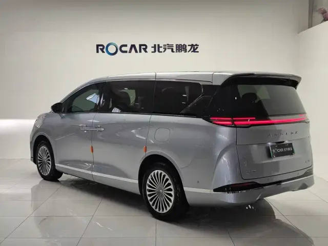 Arcfox Wendao V9 — Фото автомобиля 3