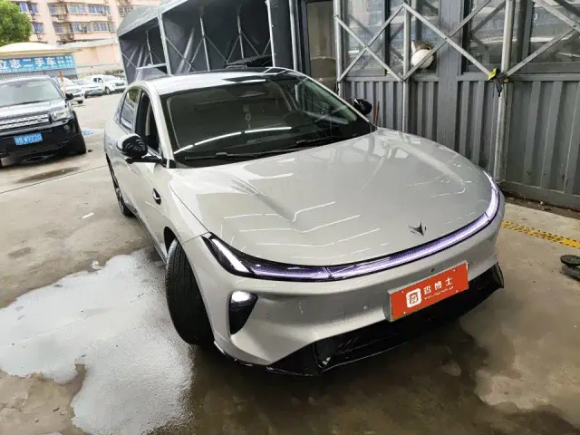 Arcfox S3 — Фото автомобиля 2