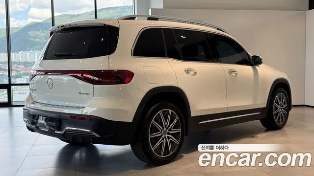 Mercedes-Benz EQB X243 — Фото автомобиля 4