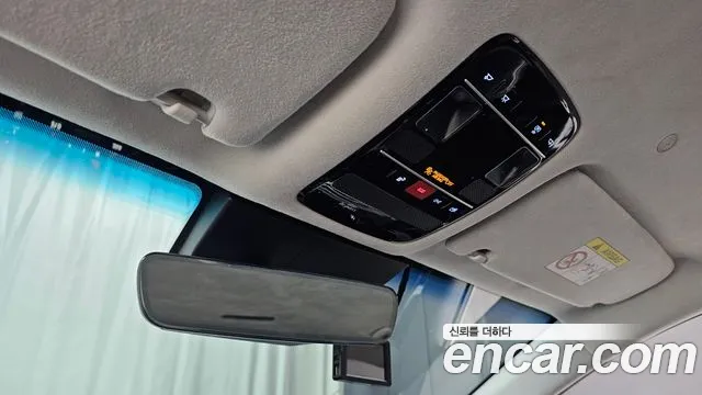 Hyundai Grandeur Grandeur (GN7) 2.5 Бензин 2WD — Фото автомобиля 17