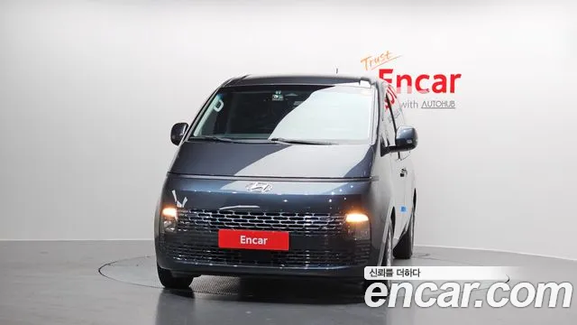 Hyundai Staria Staria Карго 3 места — Фото автомобиля 3