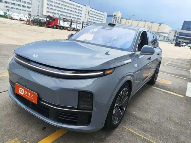 Li Auto L7 — Фото автомобиля 5