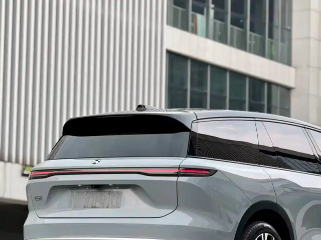 Nio ES8 — Фото автомобиля 19