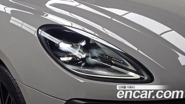 Porsche Macan — Фото автомобиля 7