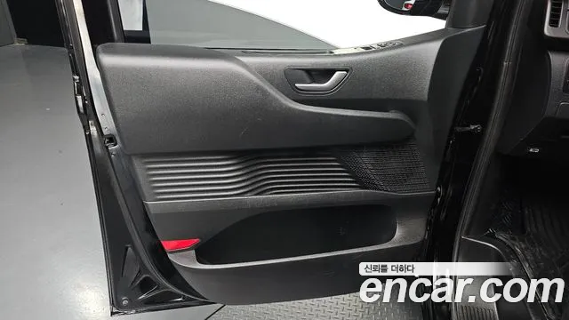 Hyundai Staria Staria Карго 5 мест — Фото автомобиля 23