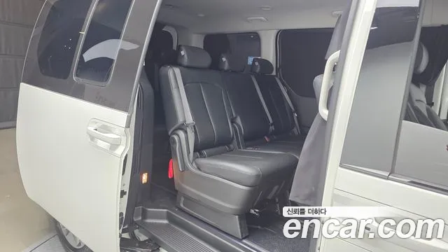 Hyundai Staria — Фото автомобиля 16