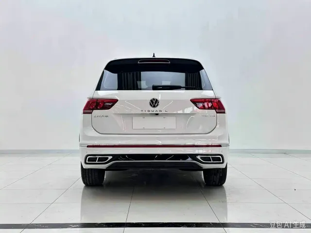 Volkswagen Tiguan L — Фото автомобиля 6