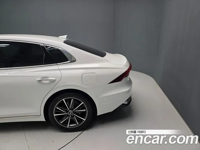 Hyundai Grandeur Grandeur (New) — Фото автомобиля 15
