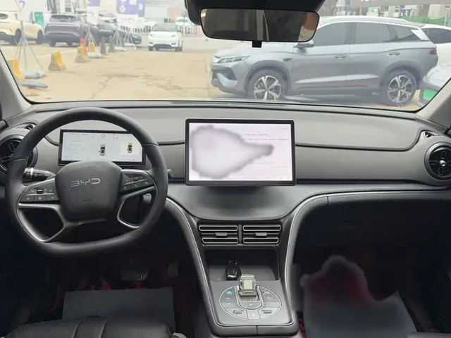 BYD Seal 05 DM-i — Фото автомобиля 15