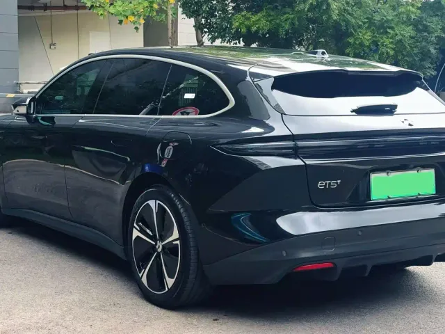 Nio ET5 Touring — Фото автомобиля 11