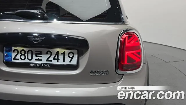 Mini Cooper Cooper Classic — Фото автомобиля 22