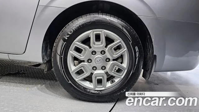 Hyundai Staria Staria L3.5 Tourer 11 мест — Фото автомобиля 19