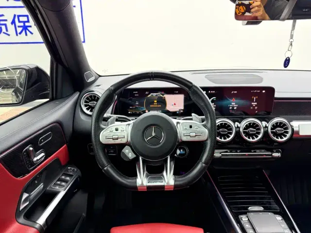 Mercedes-Benz GLB AMG — Фото автомобиля 15
