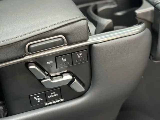 Toyota Vellfire — Фото автомобиля 15