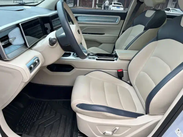 Geely ICON — Фото автомобиля 11