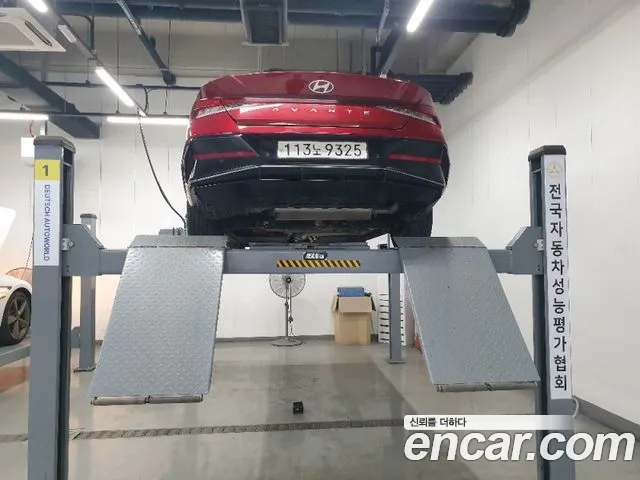 Hyundai AVANTE — Фото автомобиля 2