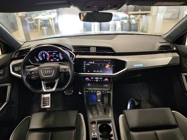 Audi Q3 — Фото автомобиля 9