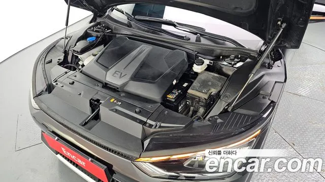 Kia EV6 — Фото автомобиля 6