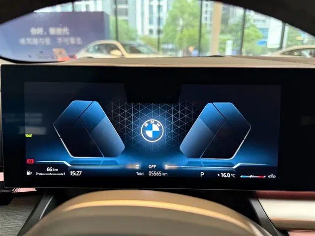 BMW 5 Series — Фото автомобиля 7