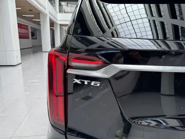 Cadillac XT6 — Фото автомобиля 23
