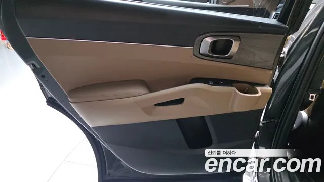 Kia Sorento — Фото автомобиля 14